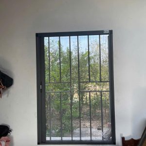 cửa lưới chống côn trùng