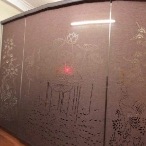 Rèm khắc laze xuyên sáng